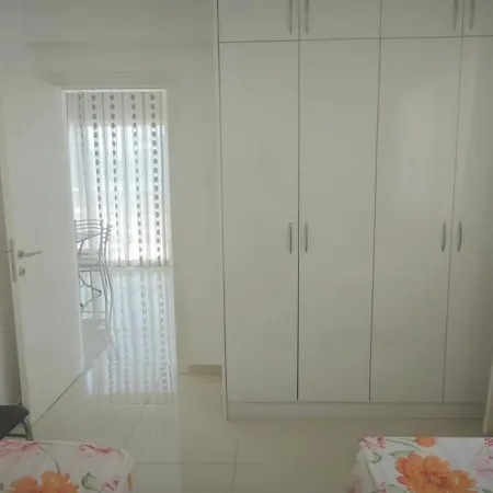 Caesar Seaside Three-rooms D2 16 *