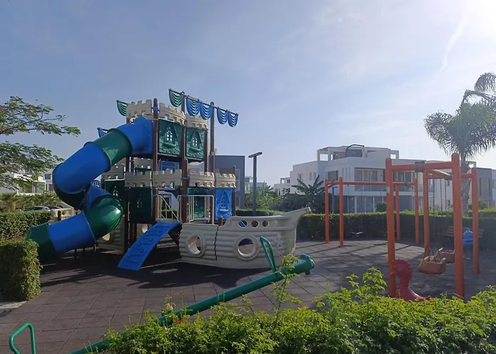 Four Seasons Life 1, Loft With One Bed Lägenhet Trikomo